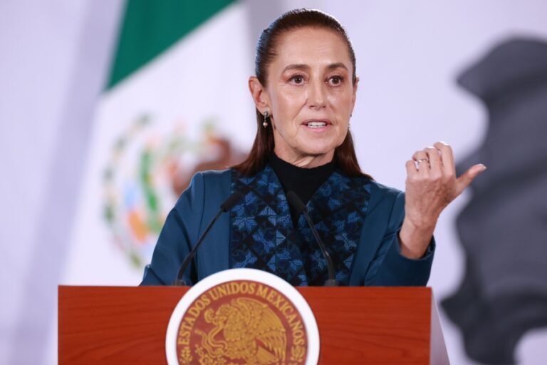 Sheinbaum ofrece “todo el apoyo” de México a Colombia 