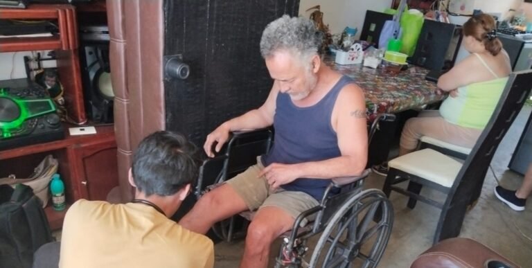 En Tulancingo, Salud a Tu Alcance lleva atención médica a personas que no pueden salir de casa