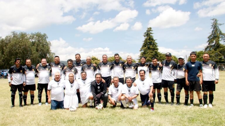 Conmemoran historia del equipo Electrón de la comunidad de San Lorenzo Sayula