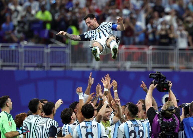 Messi regresa a la cancha con Miami tras fallecimiento de su papá