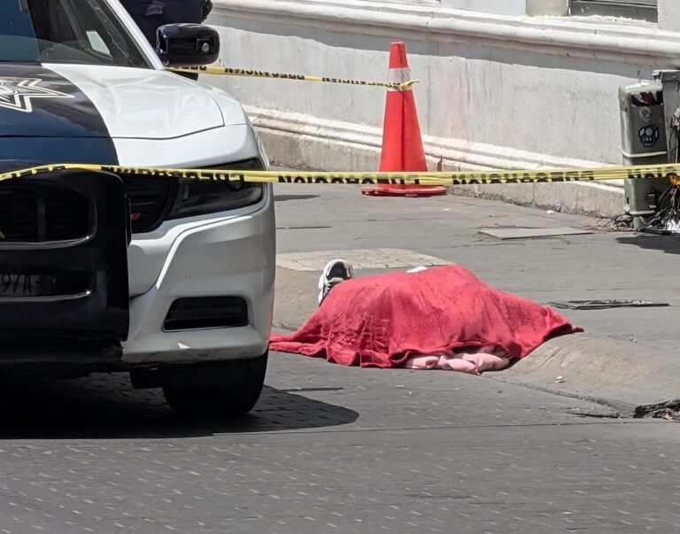 Un hombre se desvaneció en el Centro de Pachuca y falleció