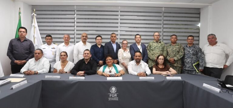 Titular de FGR, Ernestina Godoy visitó la Fiscalía Federal en Veracruz