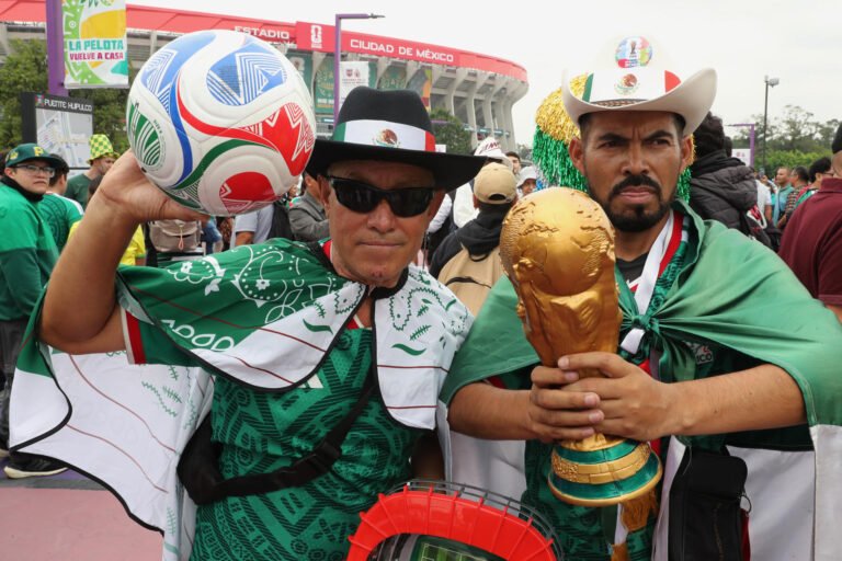 La Federación Mexicana de Fútbol anuncia su apoyo a Infantino