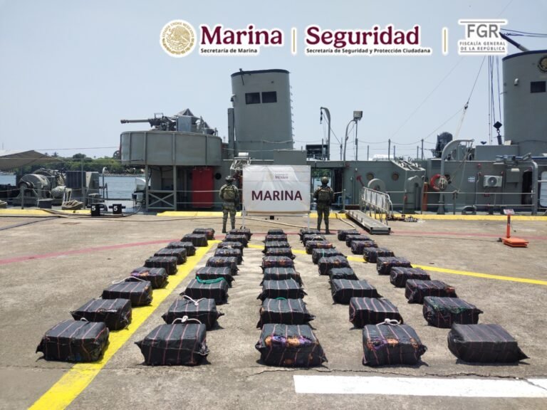 La Marina asegura más de 1.6 toneladas de cocaína 