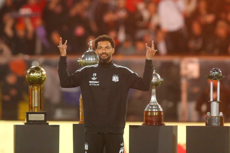 ‘Vozinha’ y sus dos posibles fechas para debutar con Colo Colo