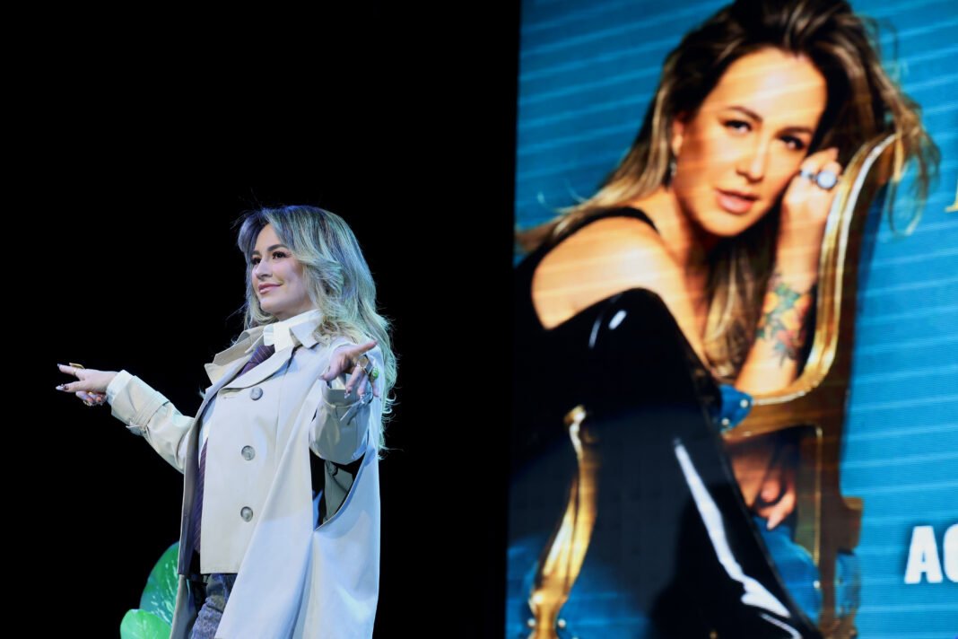 La cantante María José rompe con expectativas ajenas en Alma de mujer, su próximo disco