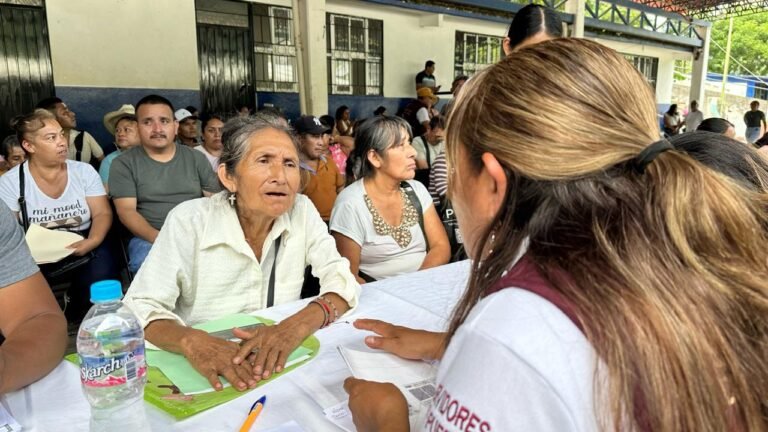 Asambleas informativas sobre relocalización de familias en Hidalgo