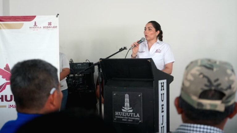 ENTREGA DE AUXILIARES AUDITIVOS GRATUITOS EN HUEJUTLA DE REYES