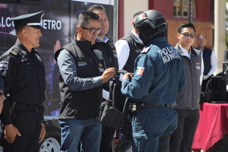 ENTREGA DE EQUIPAMIENTO A LA SECRETARÍA DE SEGURIDAD CIUDADANA DE MINERAL DE LA REFORMA