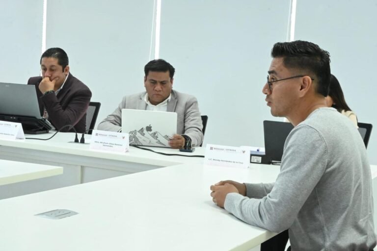 Gobierno estatal apoya a hidalguenses para cursar estancias cortas de maestría y doctorado