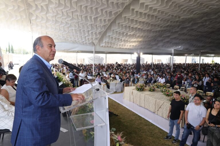 SEPH y SNTE reconocen trayectoria de mil 912 trabajadoras y trabajadores de la educación