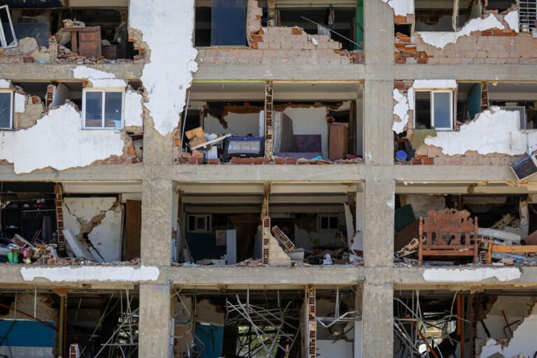 En Venezuela, buscan reparar casi 4 mil viviendas