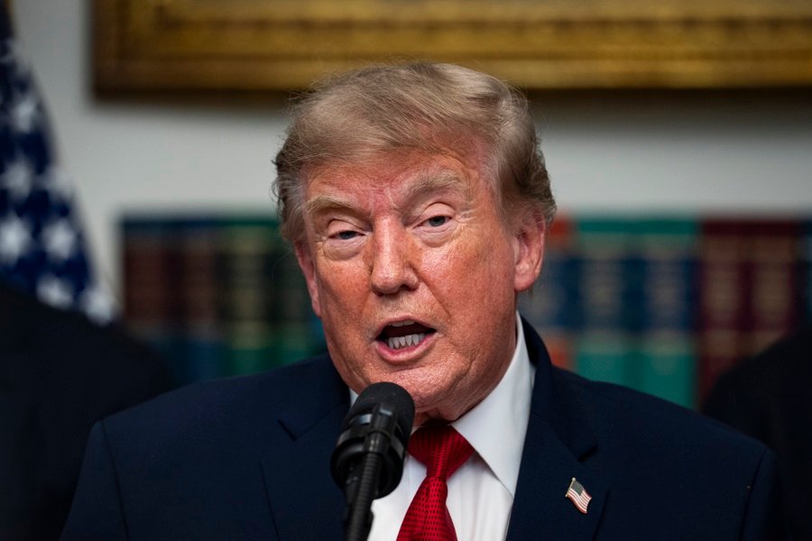 Trump ve el acuerdo con Canadá para pausar los aranceles como
