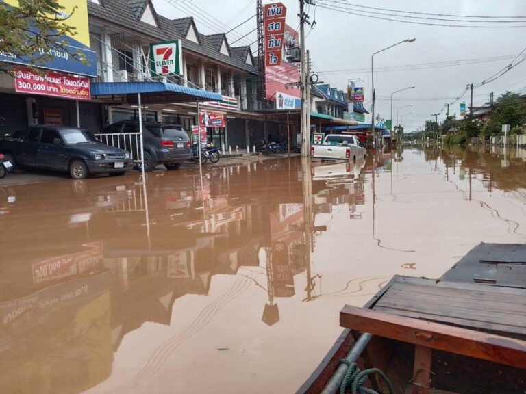 Más de 30 mil afectados por las inundaciones en Tailandia