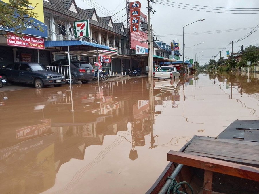 Dos muertos y más de 30.000 afectados por inundaciones en Tailandia
