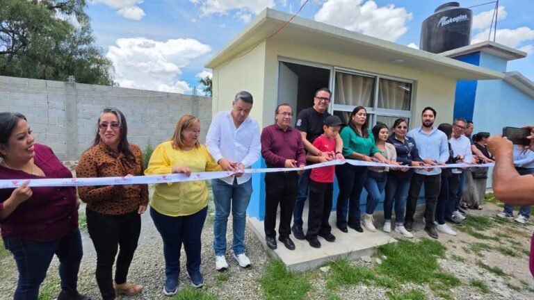 Alcalde de Zempoala entrega obras prioritarias