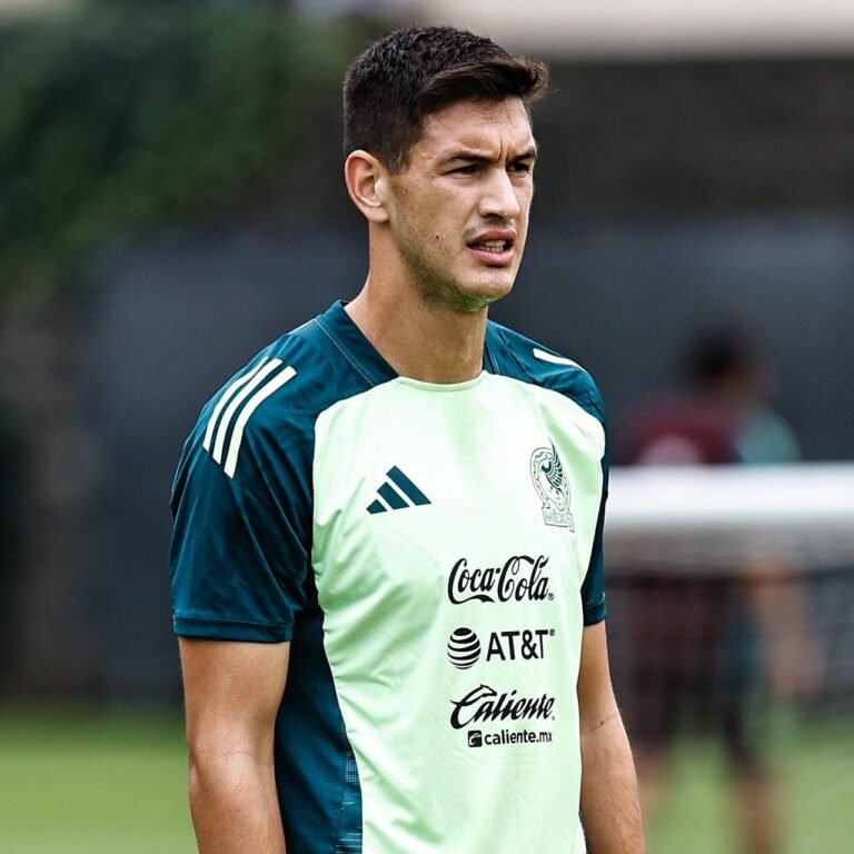 César Montes se lesionó 