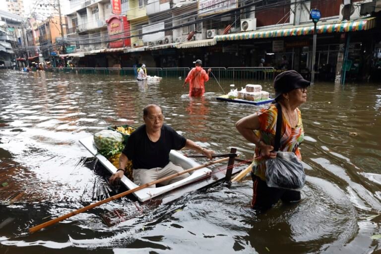 Las inundaciones en Tailandia dejan al menos 8 muertos 