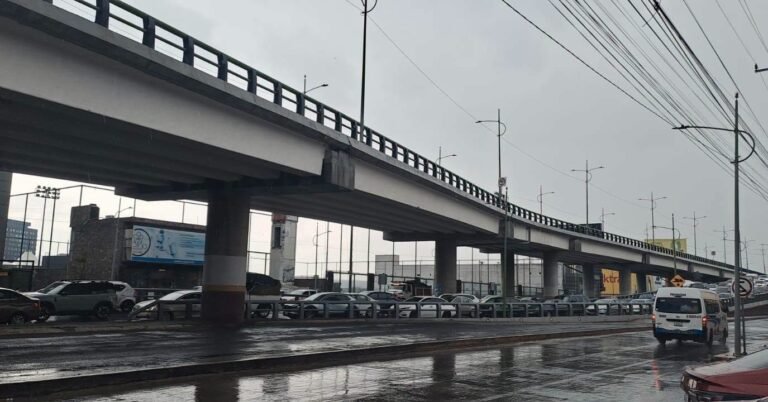 Nuevamente, inundaciones en bulevares y arterias de Pachuca