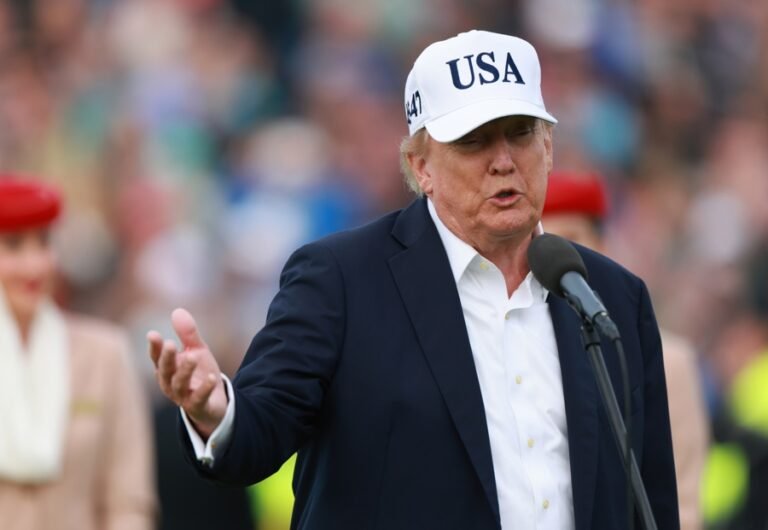 Donald Trump amenaza con grandes aranceles contra Europa
