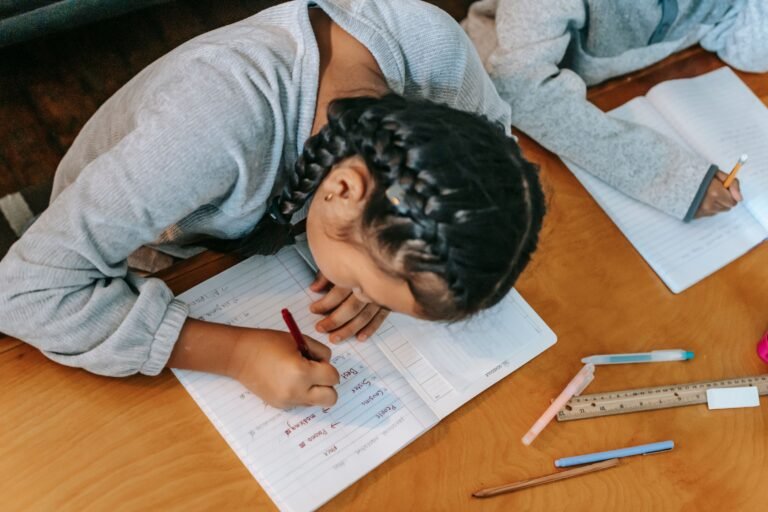 Abren convocatoria para otorgar 500 becas de excelencia a estudiantes de primaria