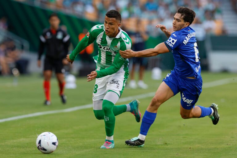 Deossa resta importancia a su buen juego y valora el triunfo 