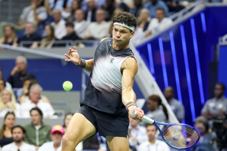 Shelton jugará la final de Nueva York contra Zverev tras derrotar a Tiafoe