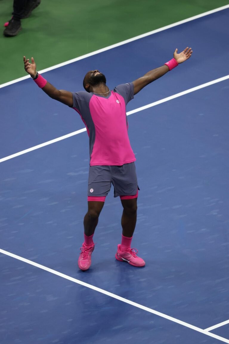 Tiafoe remonta a Michelsen y ahora espera a Alcaraz o Shelton