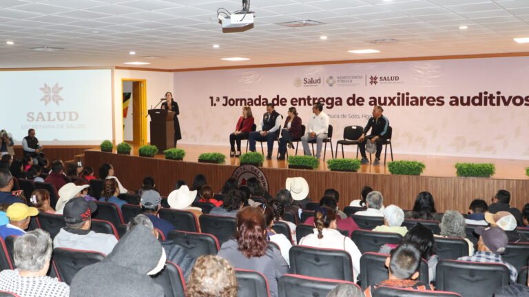 Mil 700 hidalguenses recuperan la posibilidad de escuchar