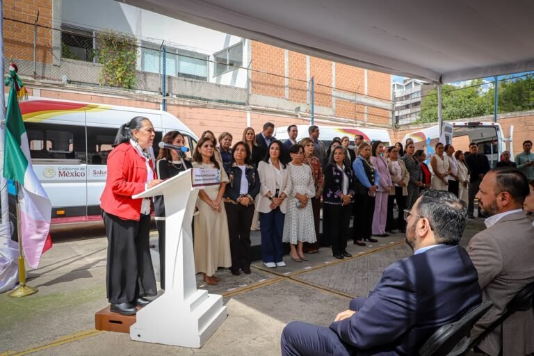 Fortalecen accesibilidad con camionetas para personas con discapacidad