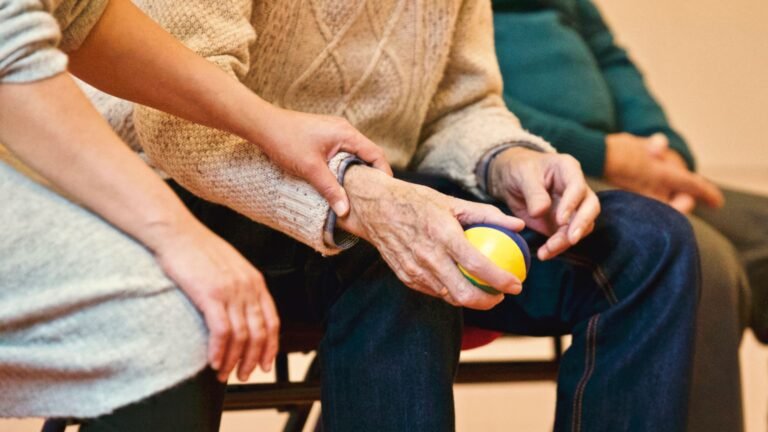 IMSS Hidalgo invita a la población a estar alerta ante síntomas de Alzheimer
