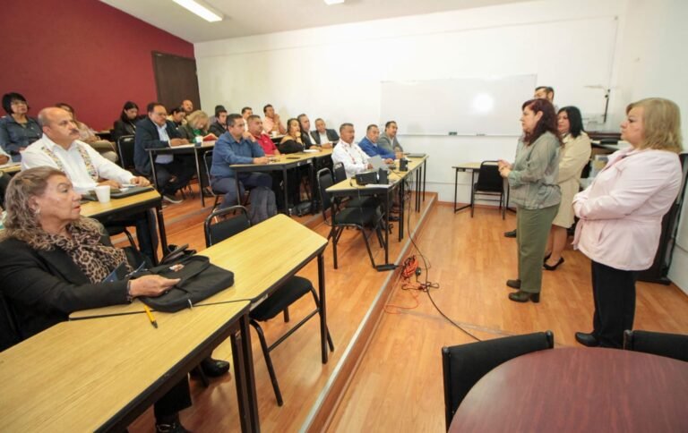 Capacitación docente de la SEPH