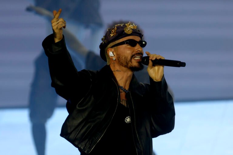 El colombiano J Balvin cautivó con su reguetón a los rockeros del Rock in Río