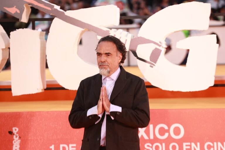 Iñárritu celebra la acogida de su “urgente” cinta Digger en México junto a Tom Cruise