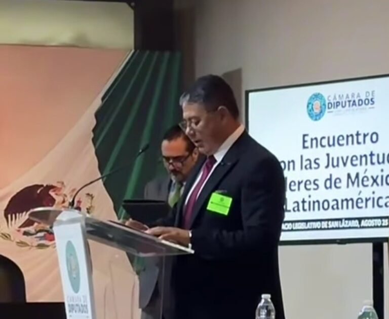 Necesario impulsar la educación, para crear jóvenes triunfadores: AMOM
