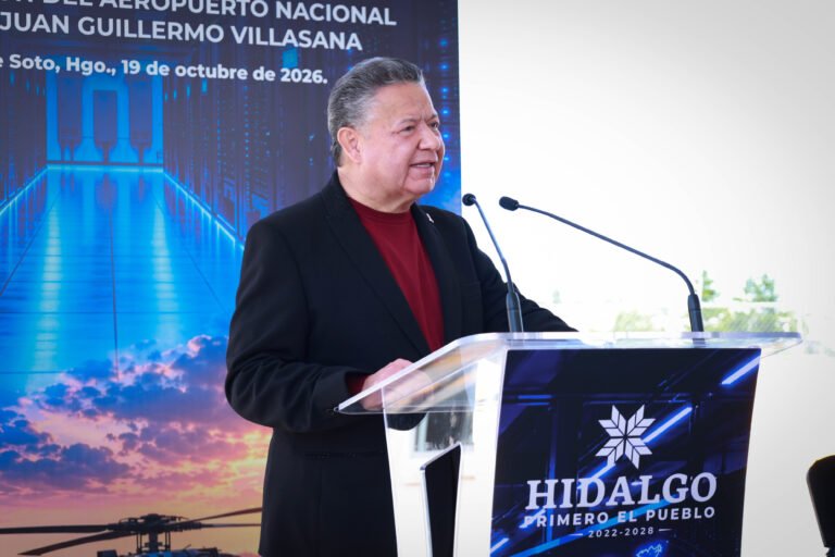 Gobernador entrega Centro de Datos y obras en el aeropuerto de Pachuca