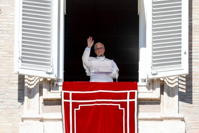 El Papa será hospitalizado hoy a mediodía para ser operado