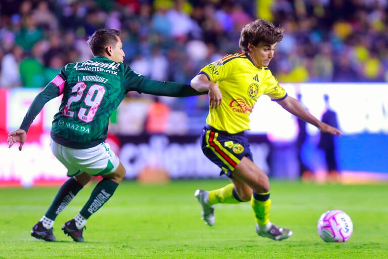 Cruz Azul golea al Juárez FC y gana posiciones en el Apertura del fútbol mexicano