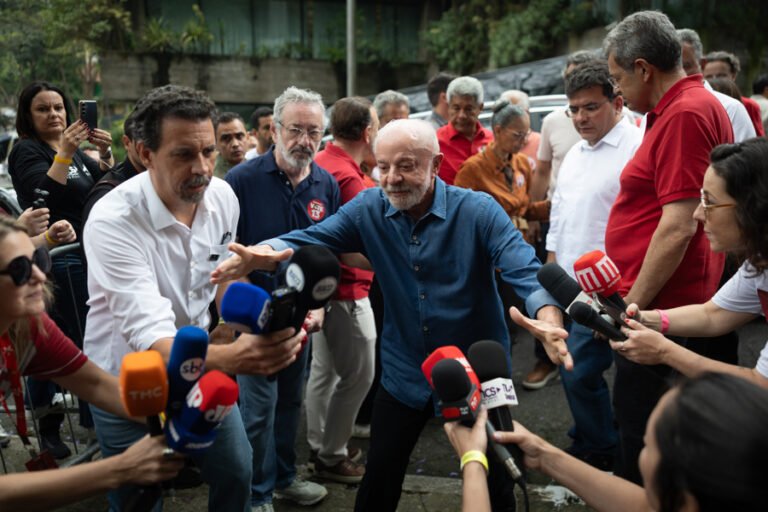 La izquierda brasileña busca impulsar una remontada de Lula