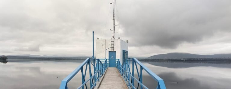 Mantienen desfogue controlado de presa Endhó