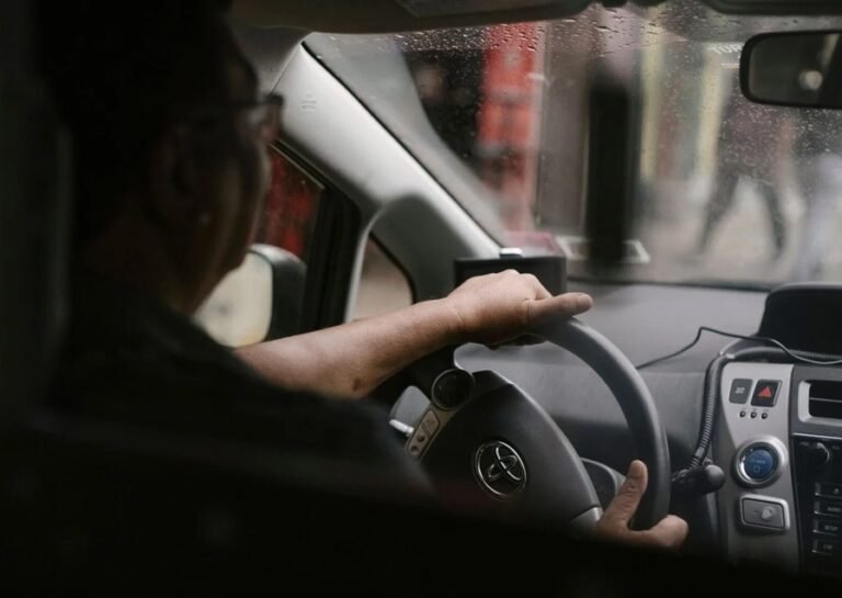 La Semoth intenta frenar la entrada del servicio Uber a Pachuca