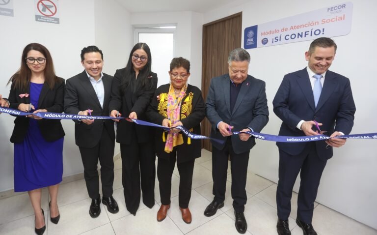 En Pachuca, Ernestin Godoy pone en marcha Módulos de Atención Social ¡Sí Confío!