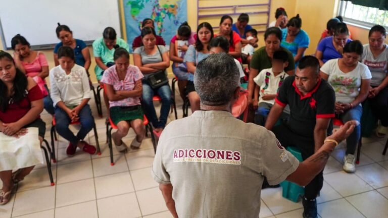 Realizan taller de prevención de adicciones en Macuxtepetla