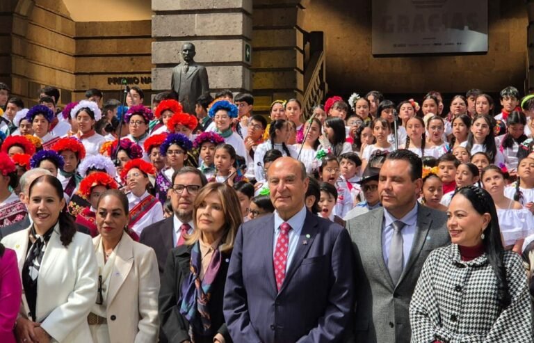 Natividad Castrejón asiste al lanzamiento del Primer Concurso Nacional de Coros Escolares 