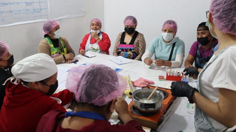 Supervisa IHM talleres de autoempleo para mujeres