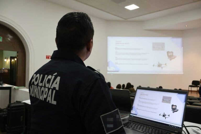 Capacitación en Uso de Drones