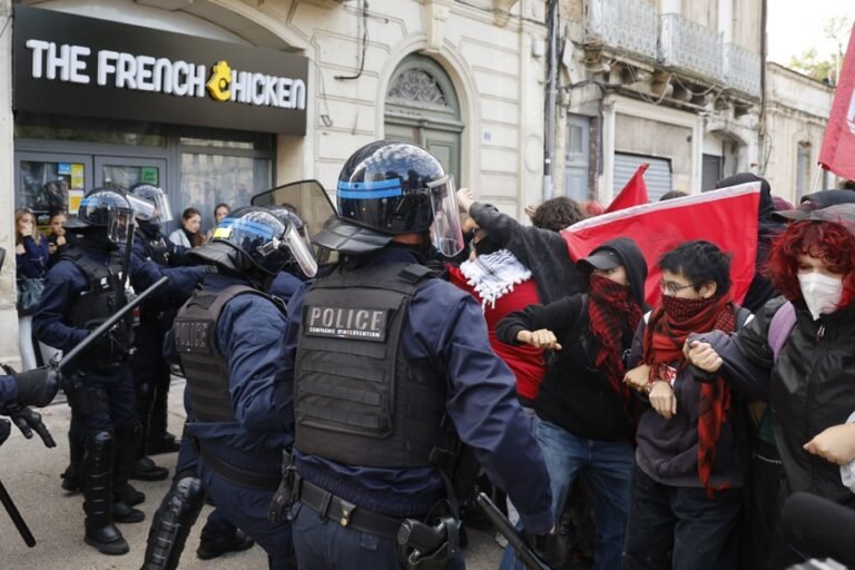 Dos detenidos por el linchamiento a un policía en Francia 
