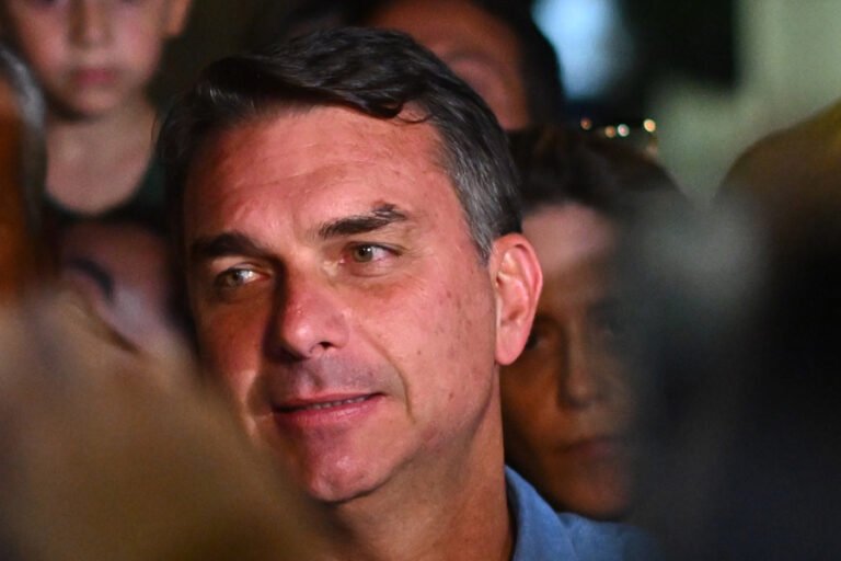 Lula y Bolsonaro buscan nuevos apoyos de cara a la segunda vuelta